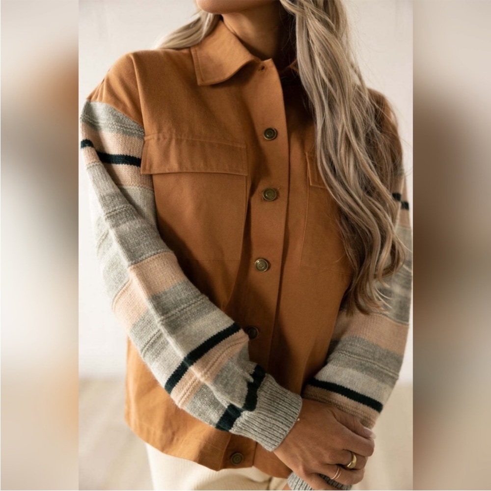 Women’s Knit‎ Sleeve Jacket - Picture 2 of 4